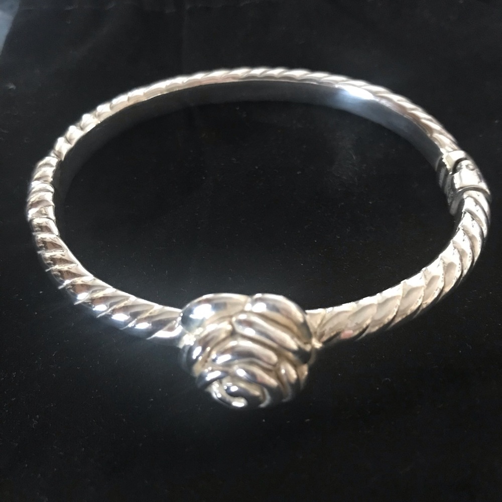 Sterling Silver Bracelet with flower